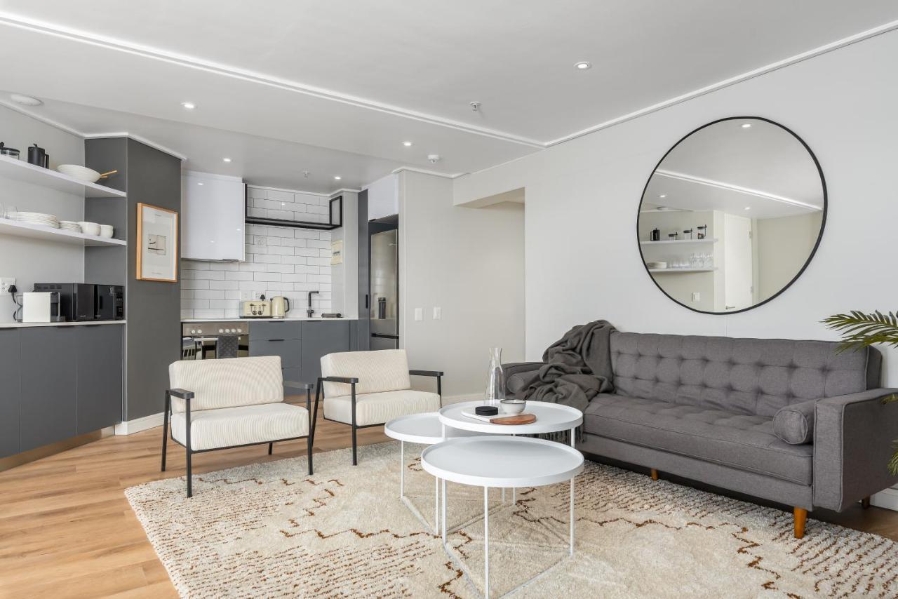 Point Break Luxury Apartments Fokváros Kültér fotó