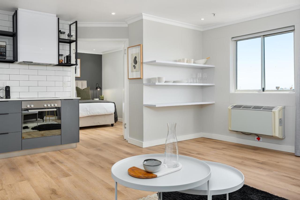 Point Break Luxury Apartments Fokváros Kültér fotó