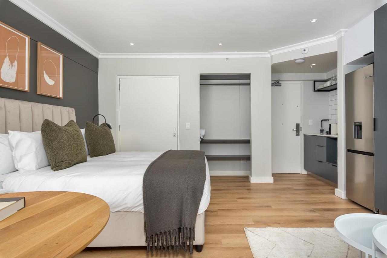 Point Break Luxury Apartments Fokváros Kültér fotó